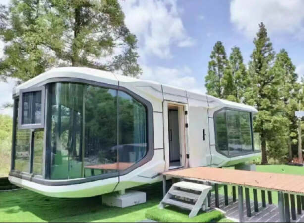 Curabitur vitae leo vitae ipsum varius laoreet